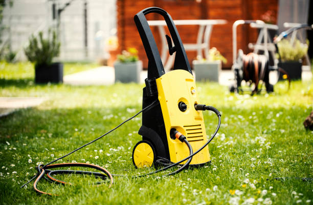 Best Pool Deck Cleaning  in Bay Village, OH